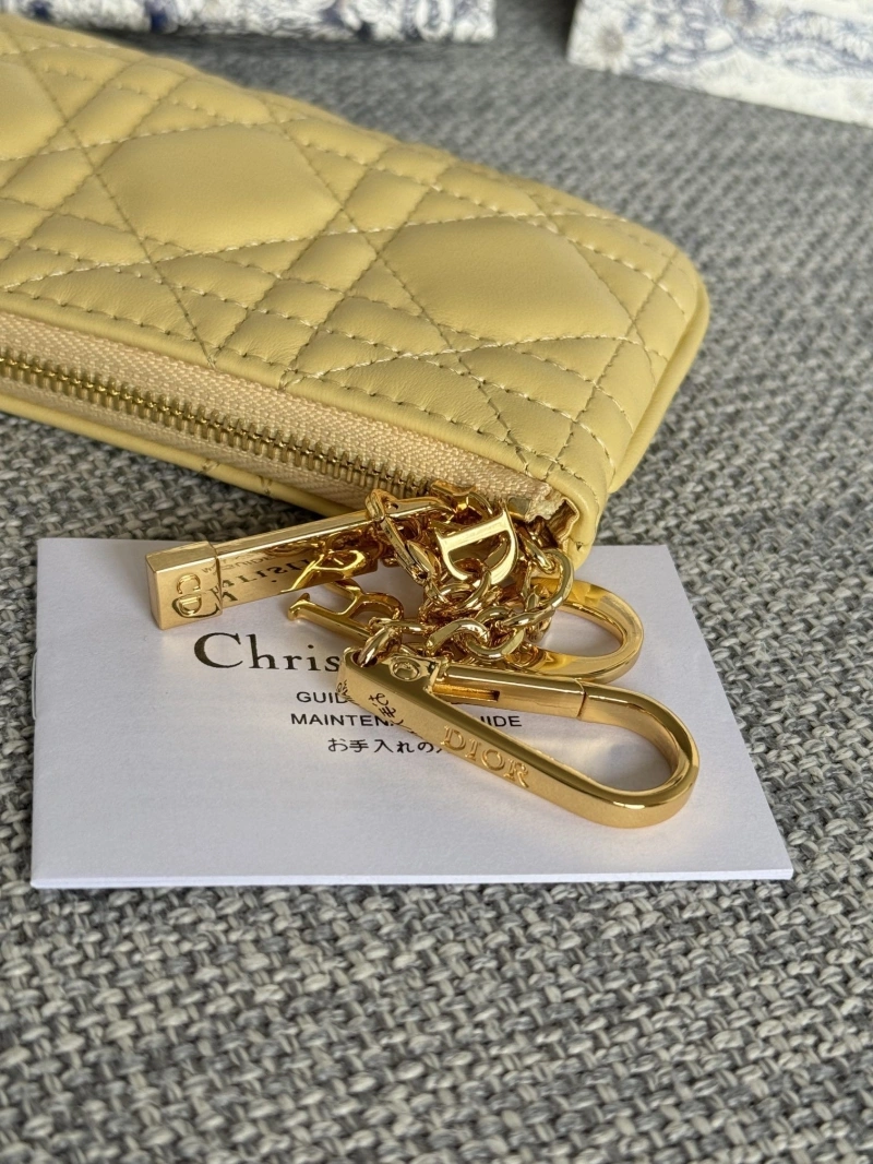 D10r wallets 4081-0617