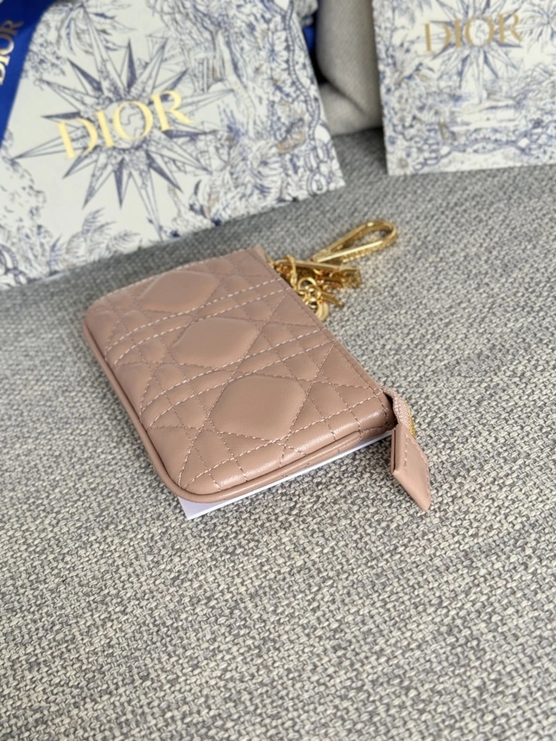 D10r wallets 4081-0619