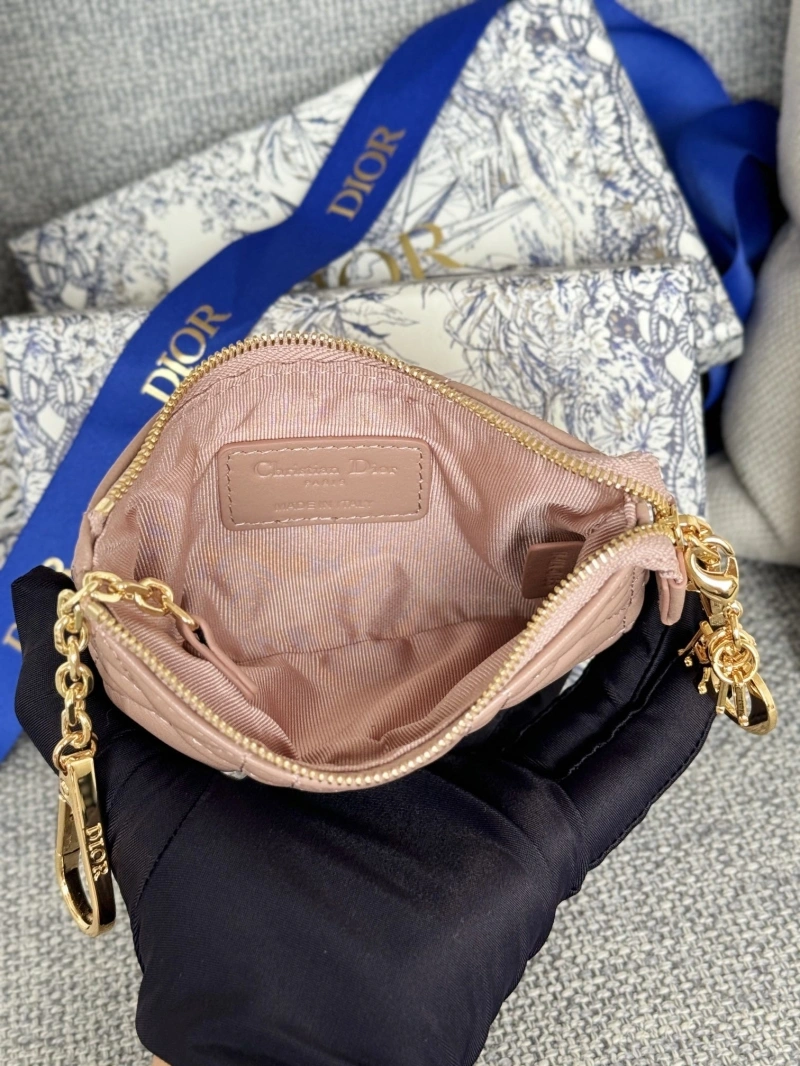 D10r wallets 4081-0619