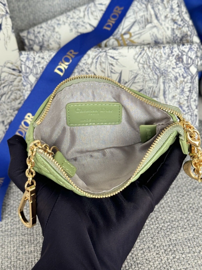 D10r wallets 4081-0620
