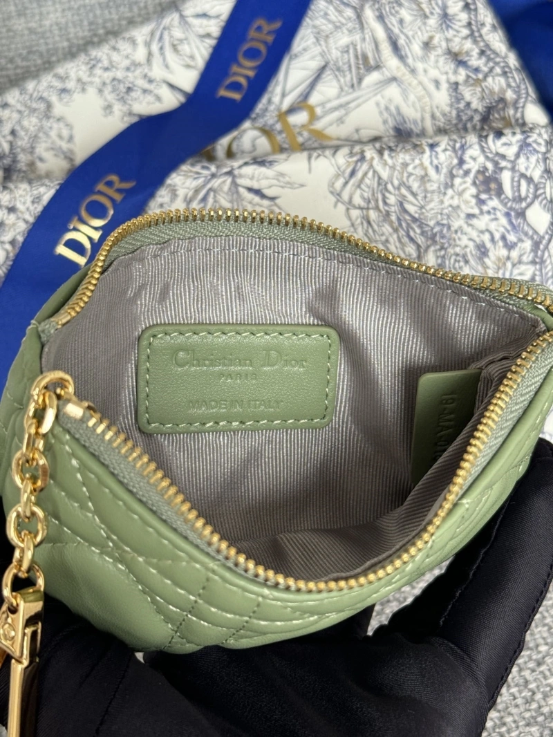 D10r wallets 4081-0620