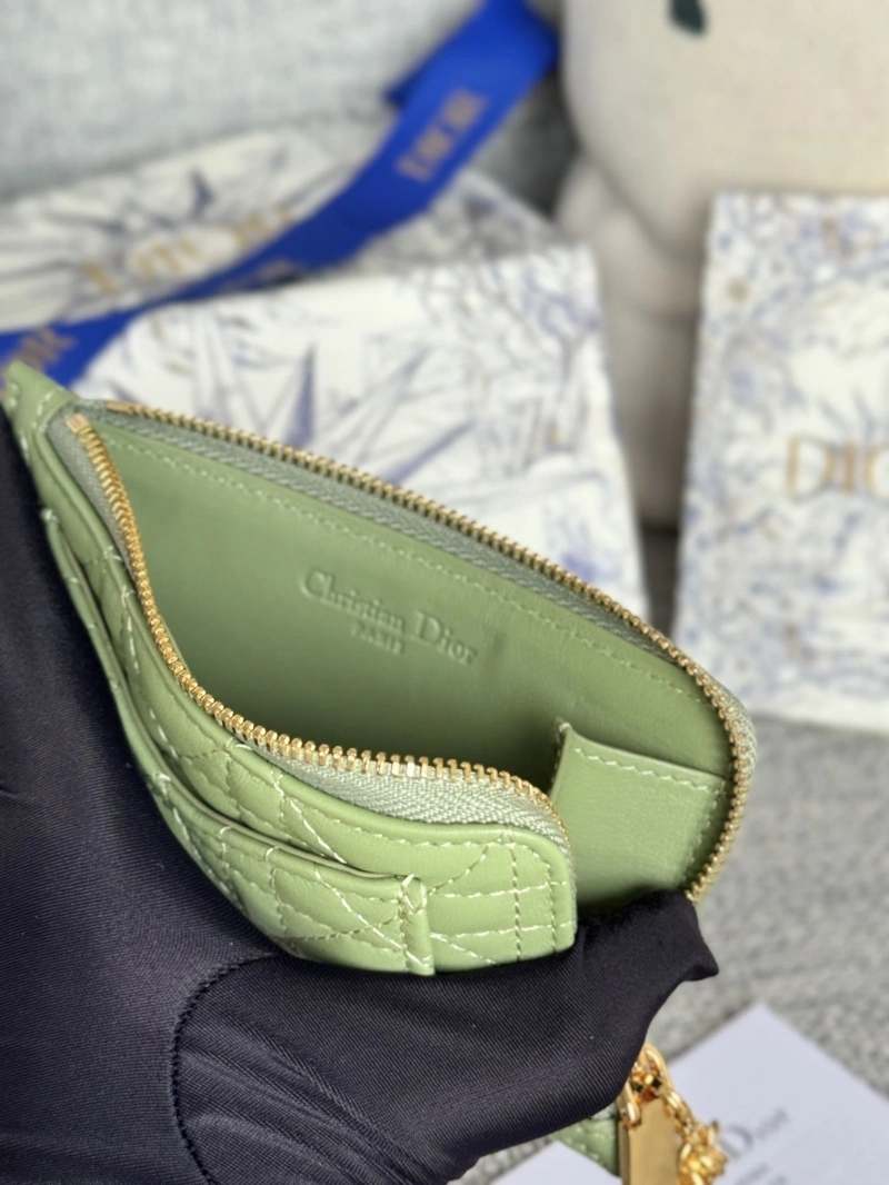 D10r wallets 4081-0623