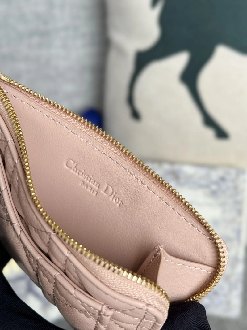 D10r wallets 4081-0625