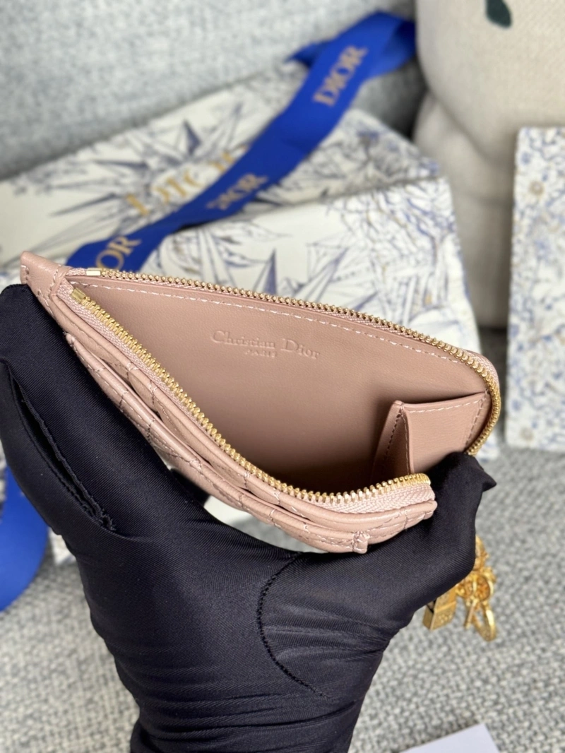 D10r wallets 4081-0627