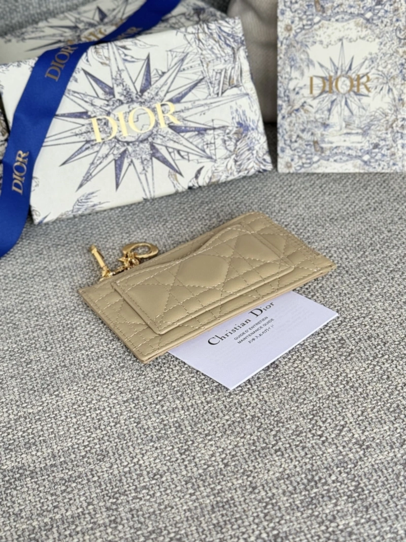 D10r wallets 4081-0628