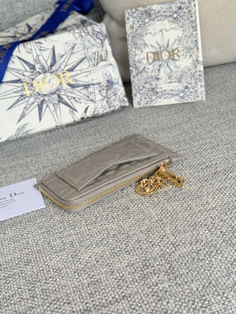 D10r wallets 4081-0630