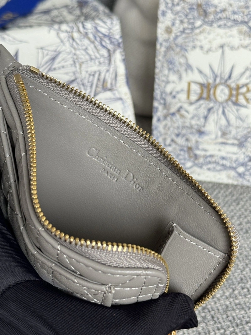 D10r wallets 4081-0630