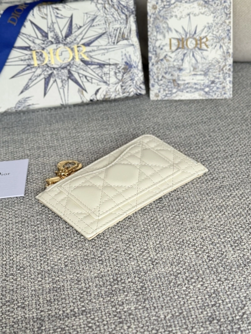 D10r wallets 4081-0631