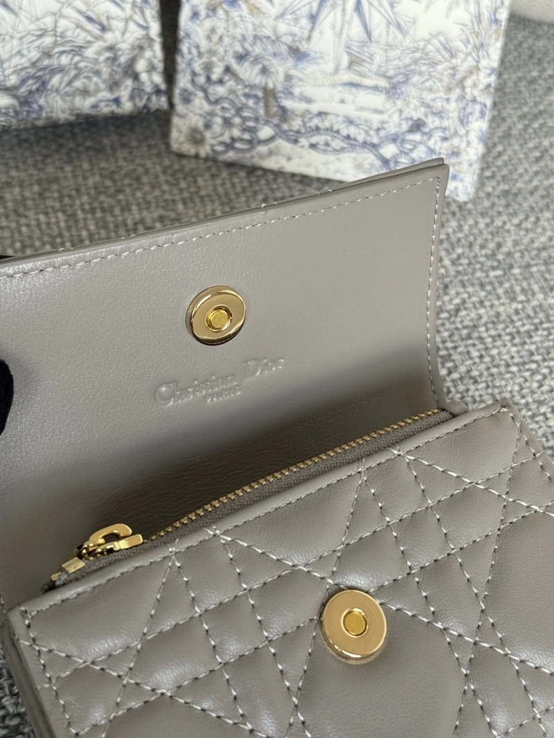 D10r wallets 4081-0635