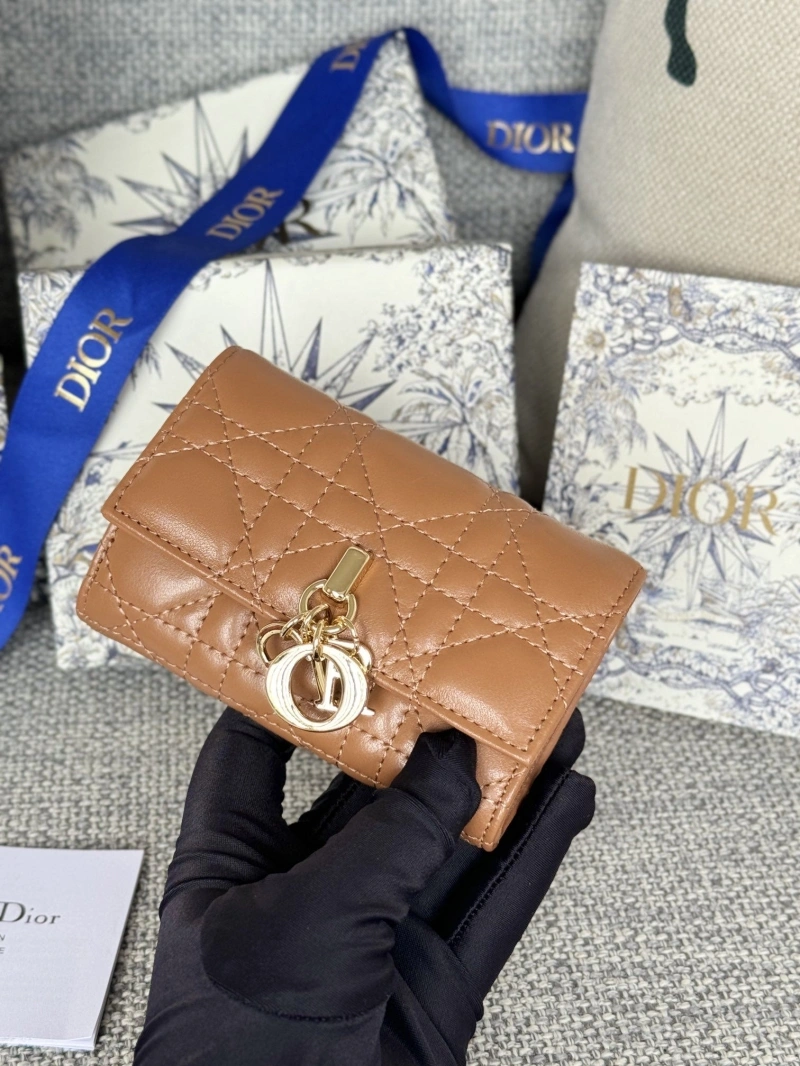 D10r wallets 4081-0636
