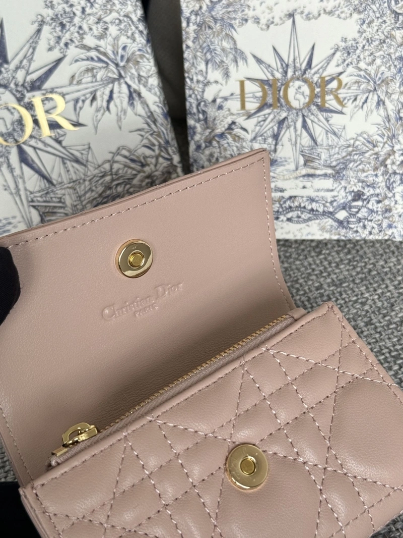 D10r wallets 4081-0638