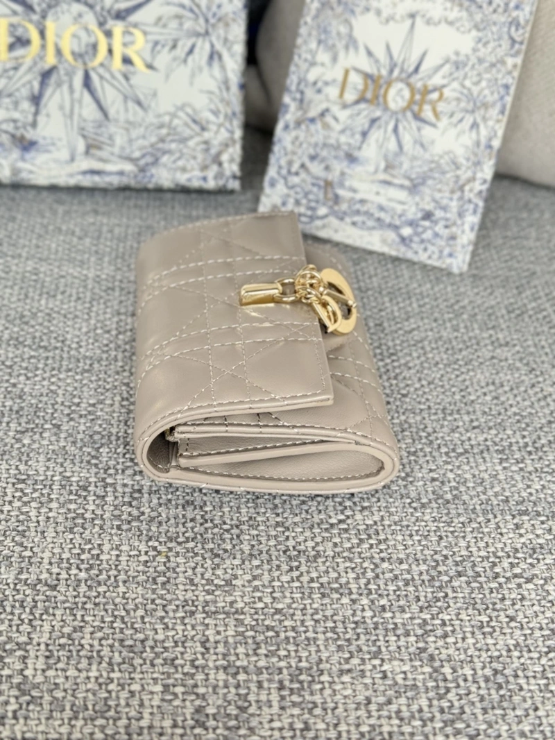 D10r wallets 4081-0639