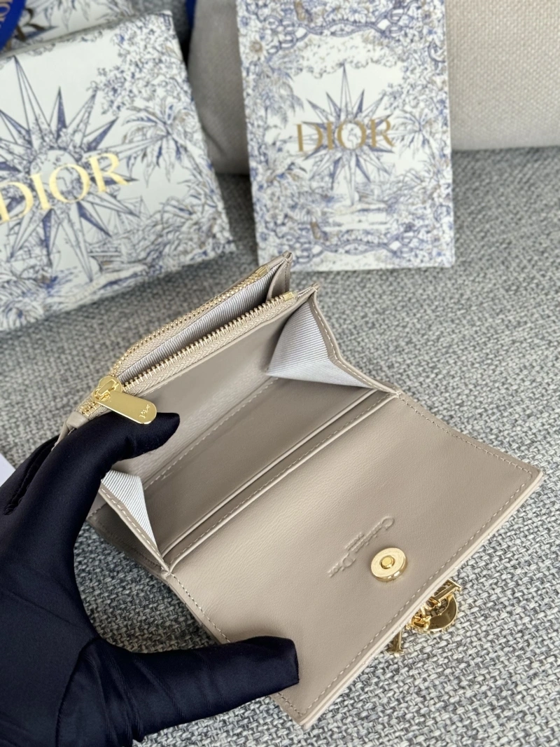 D10r wallets 4081-0639