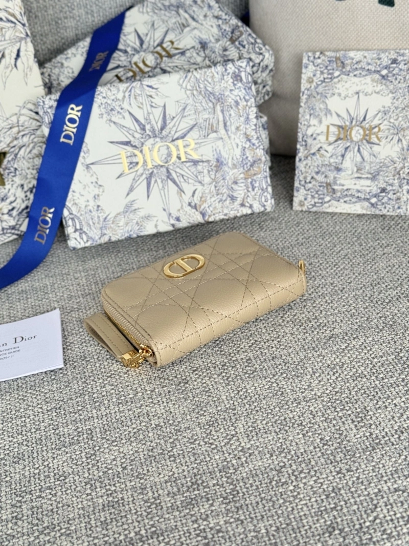 D10r wallets 4081-0641