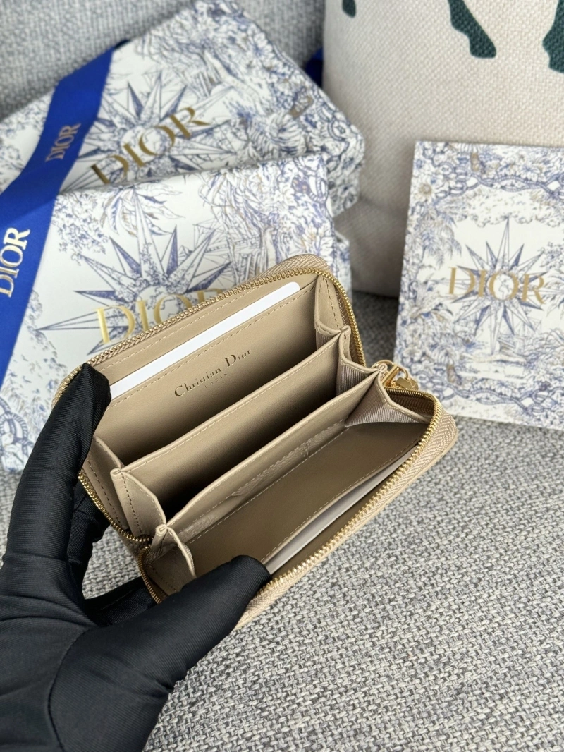 D10r wallets 4081-0641