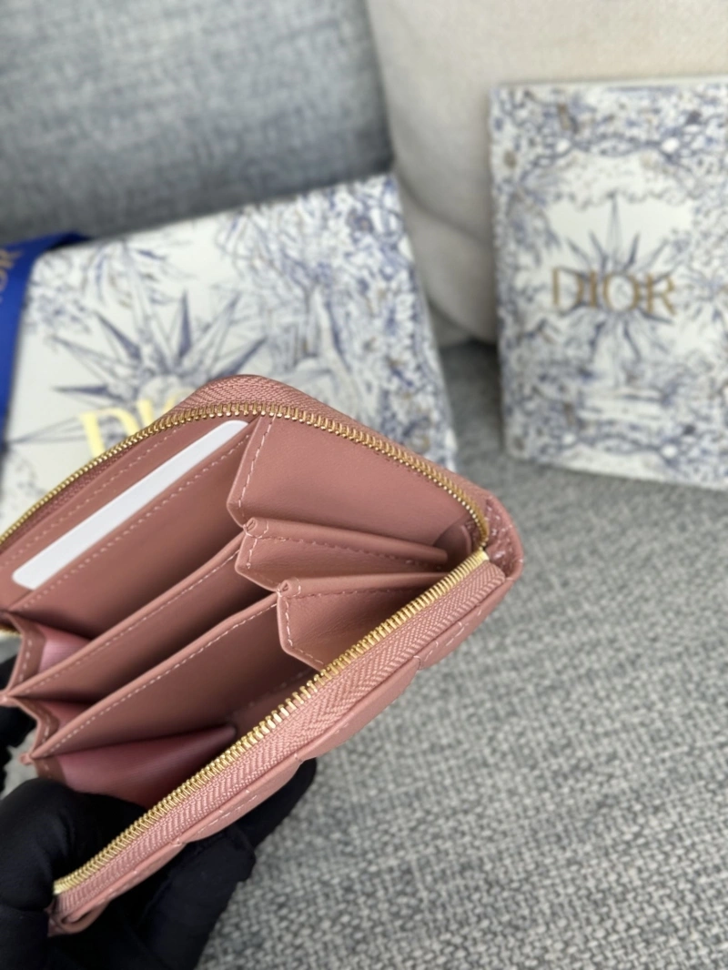 D10r wallets 4081-0646