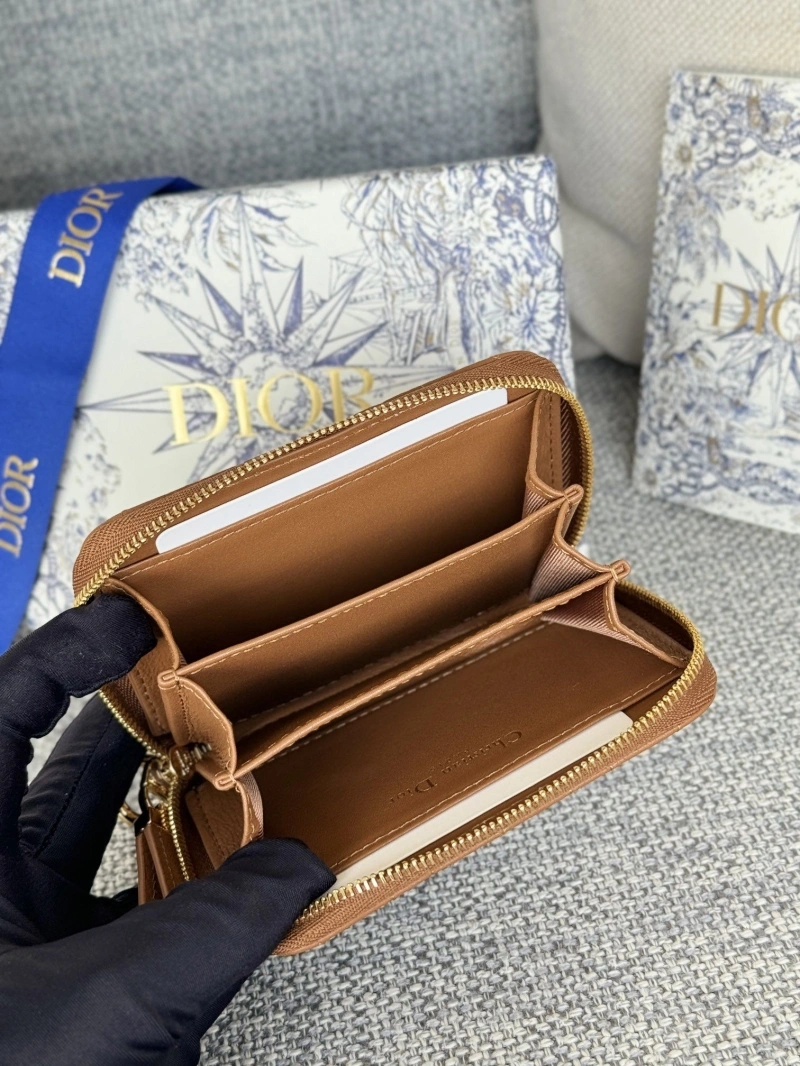 D10r wallets 4081-0647