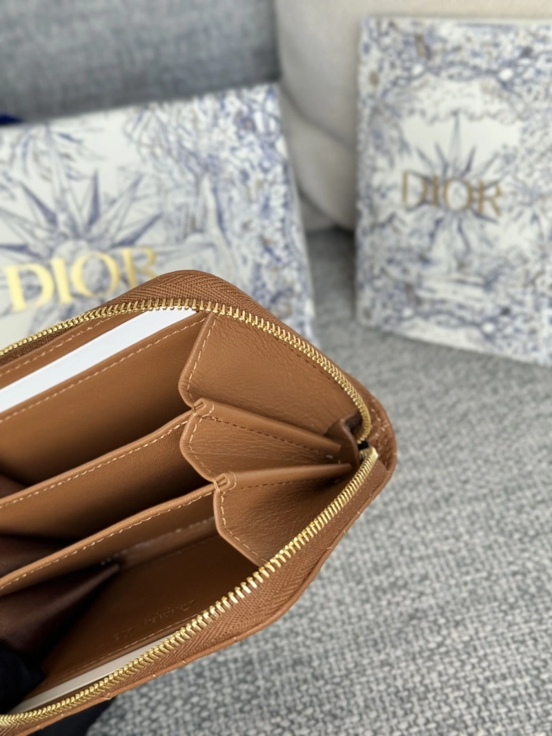 D10r wallets 4081-0647