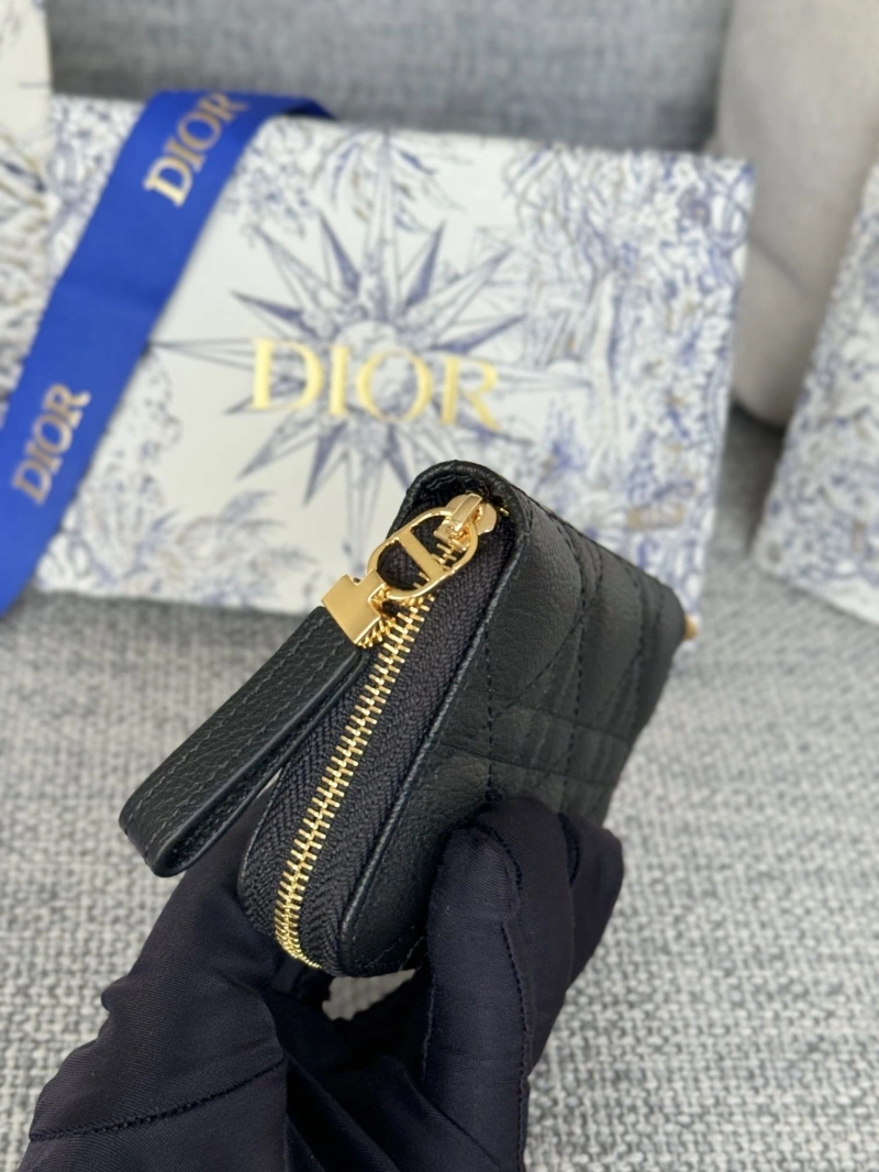 D10r wallets 4081-0649