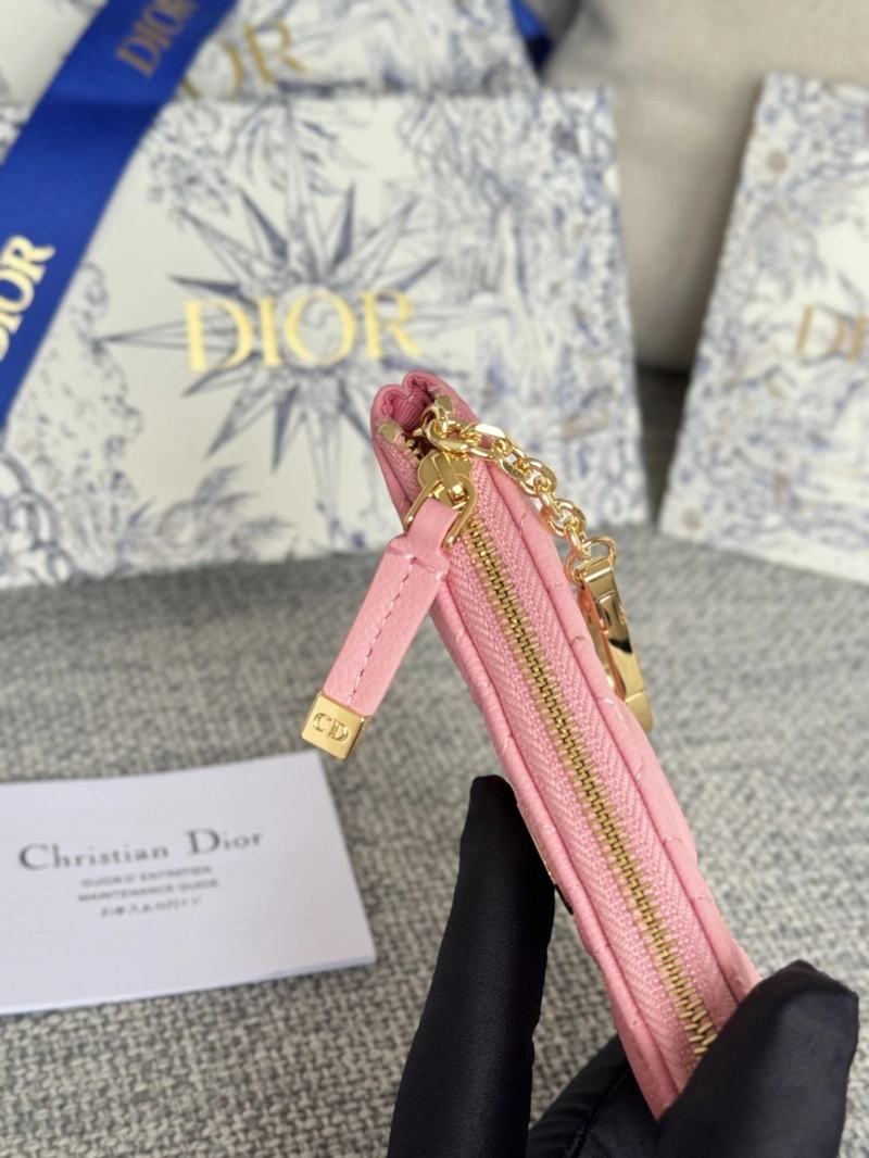 D10r wallets 4081-0652