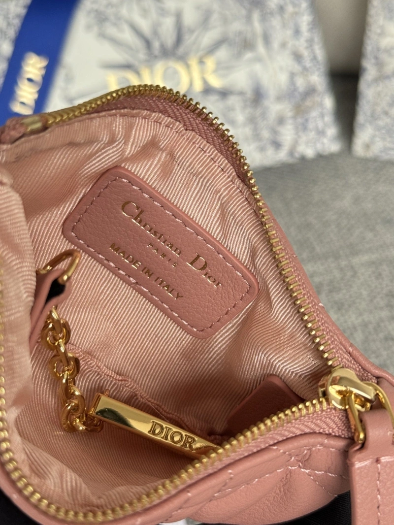 D10r wallets 4081-0654