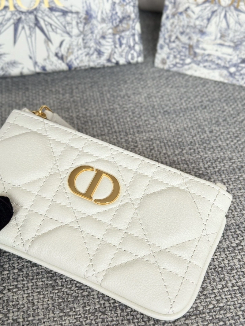 D10r wallets 4081-0656
