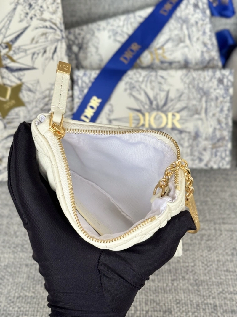 D10r wallets 4081-0656