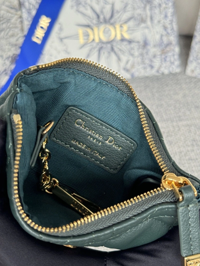 D10r wallets 4081-0657
