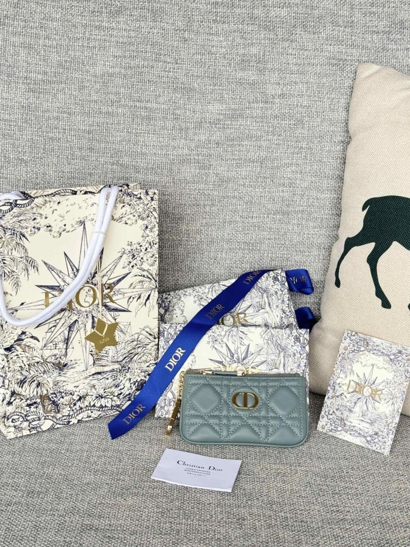 D10r wallets 4081-0658