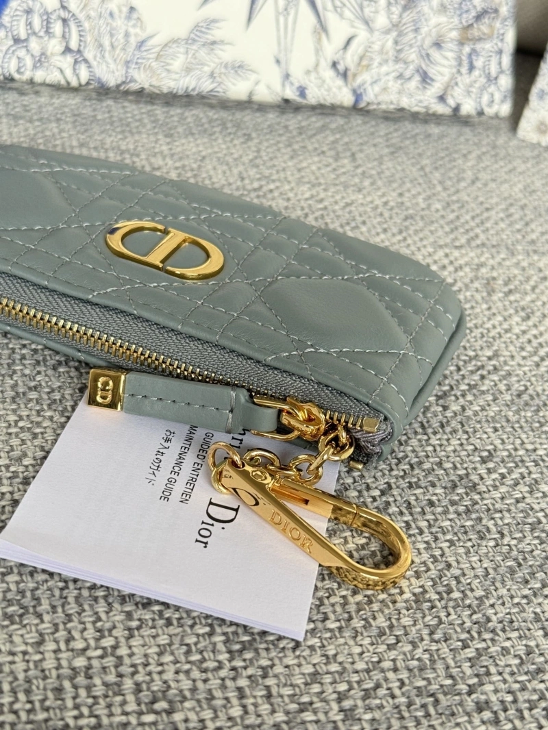 D10r wallets 4081-0658