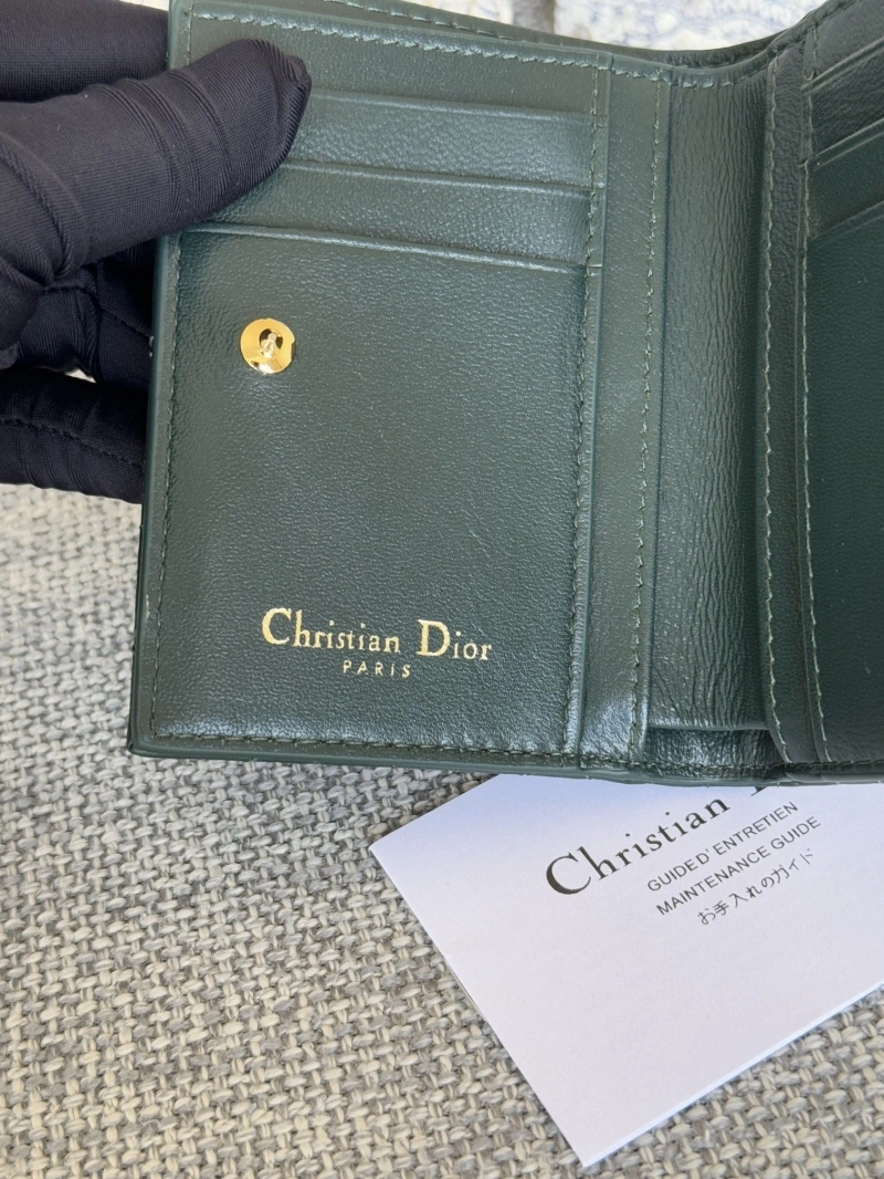 D10r wallets 4081-0661