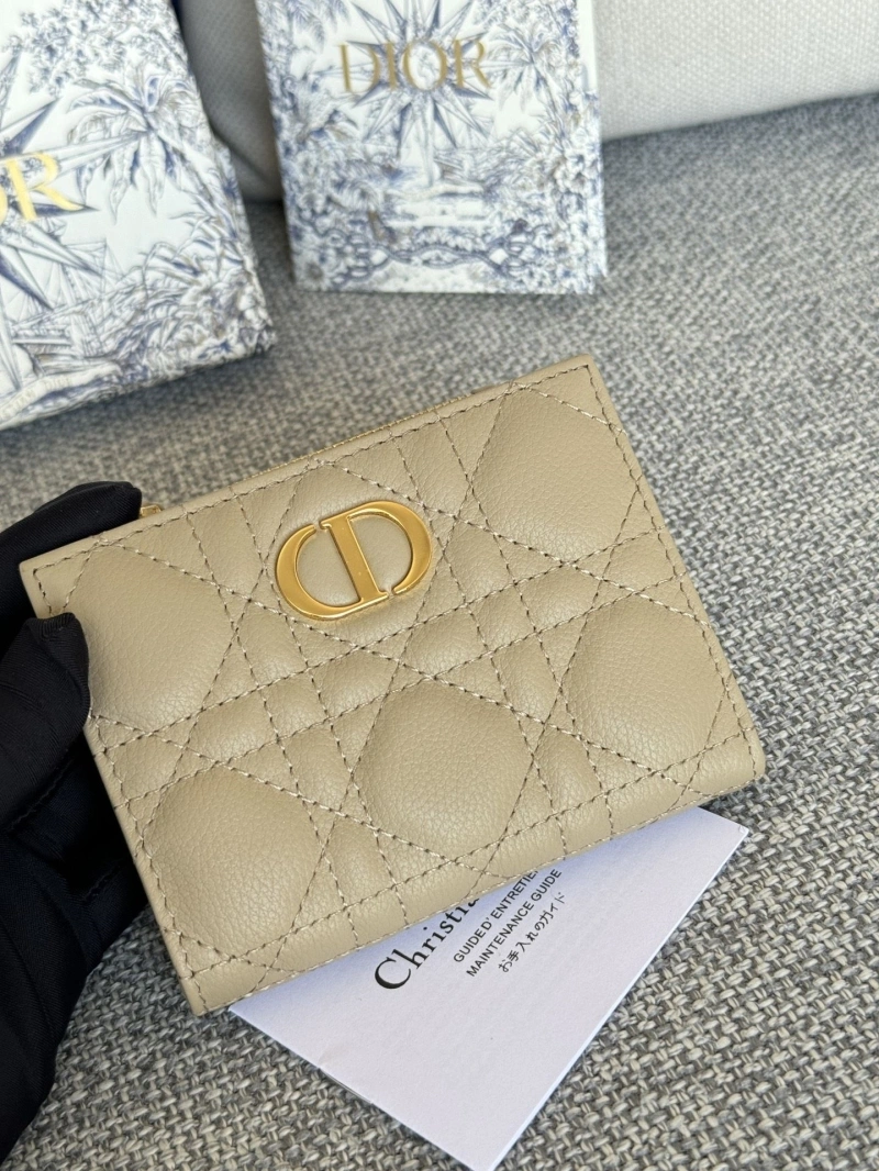D10r wallets 4081-0667