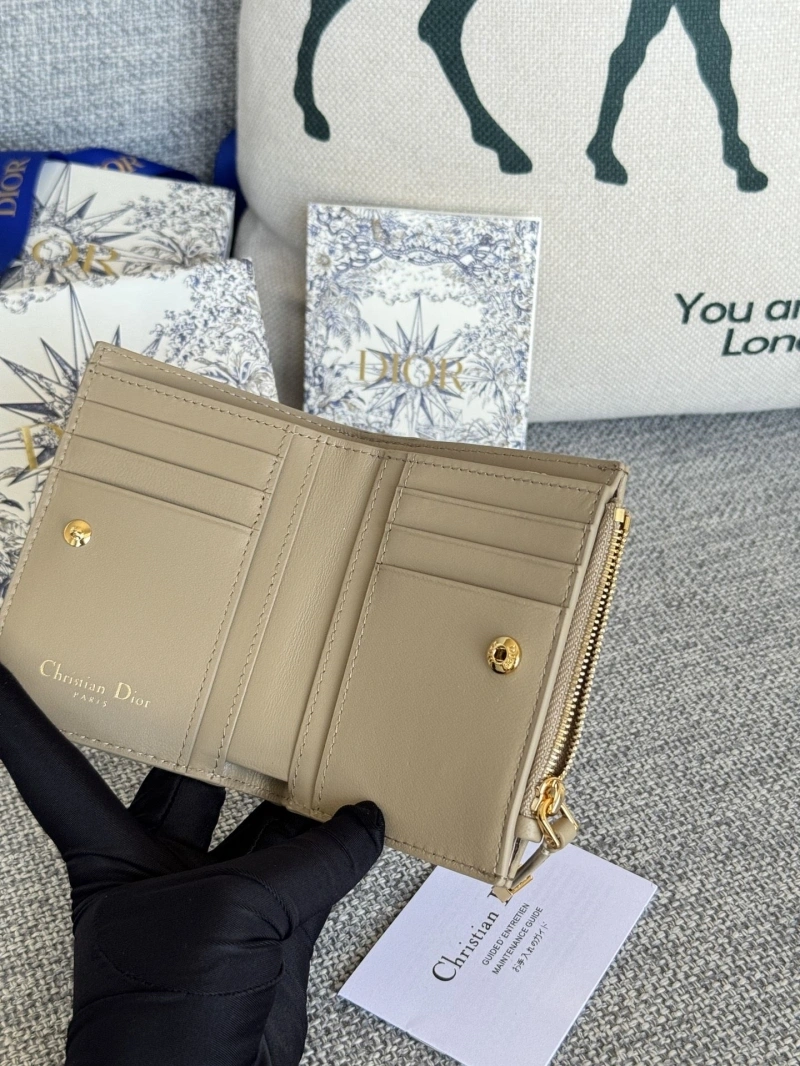 D10r wallets 4081-0667