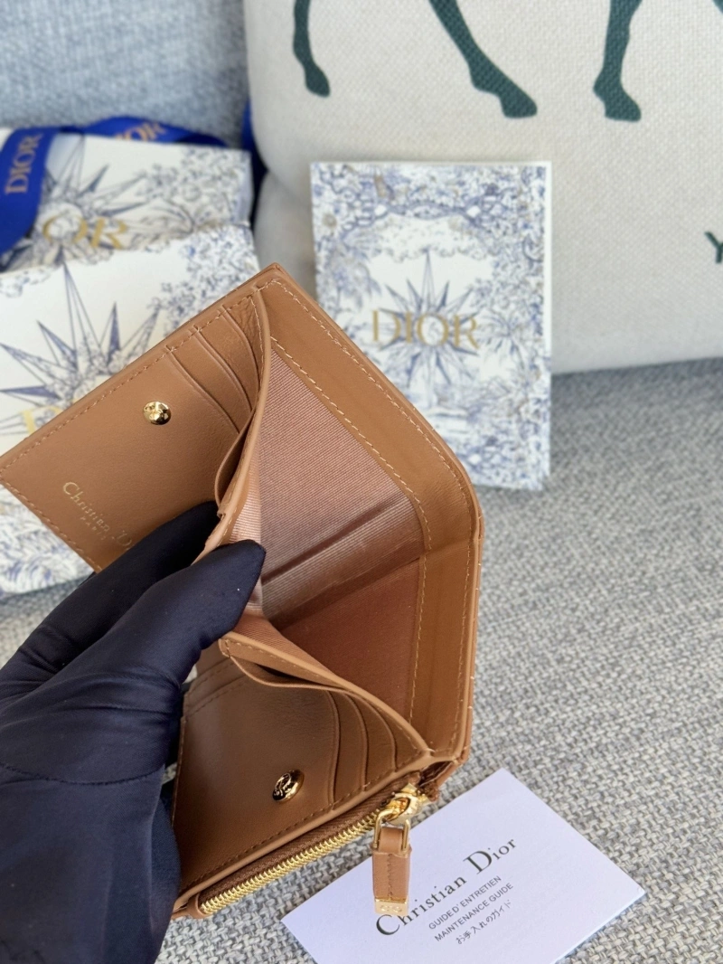 D10r wallets 4081-0669