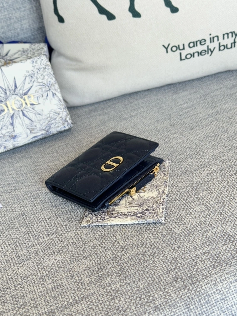 D10r wallets 4081-0670