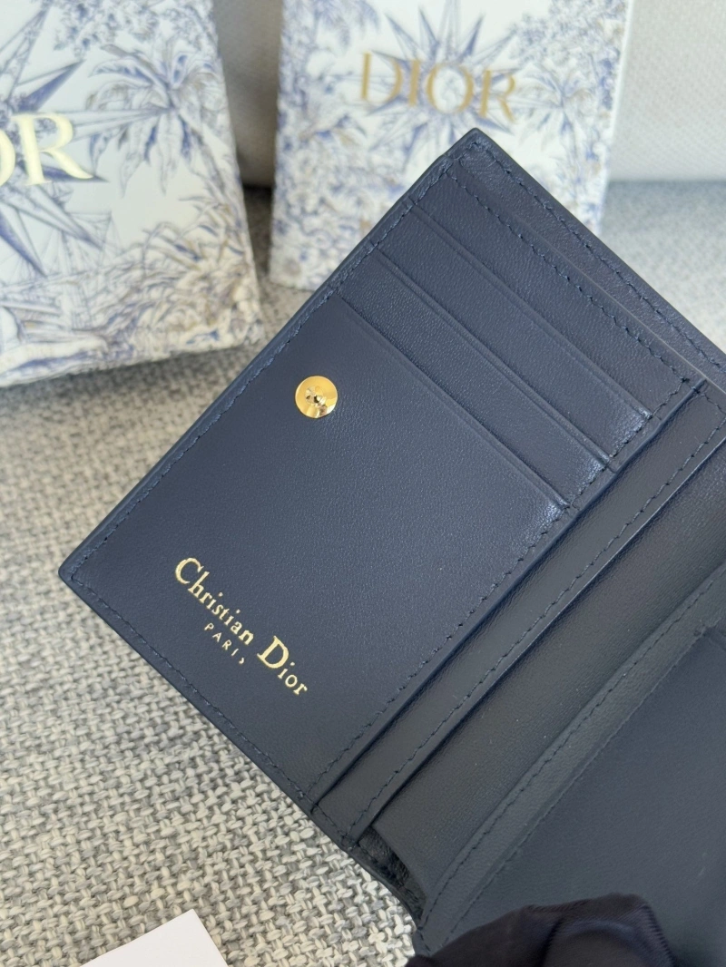 D10r wallets 4081-0670