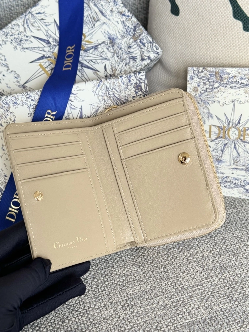 D10r wallets 4081-0671