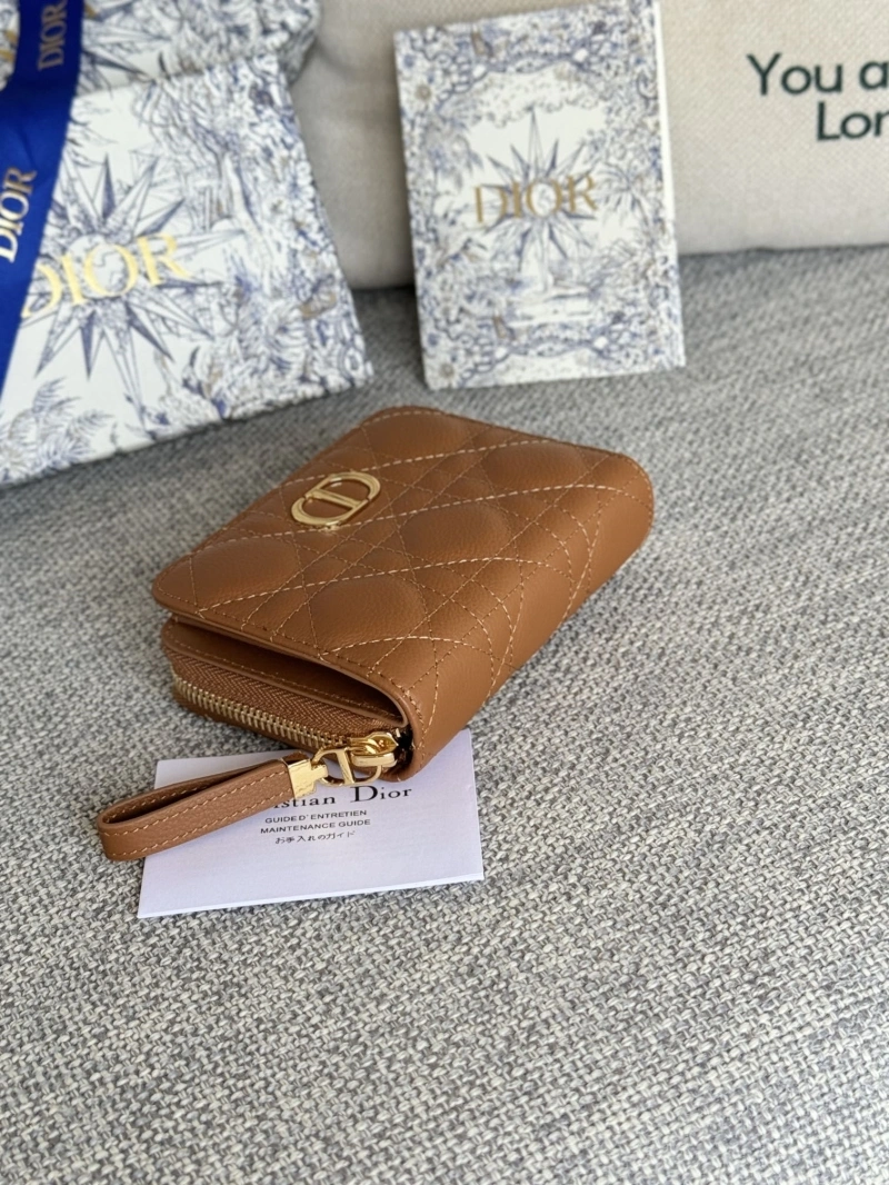 D10r wallets 4081-0672