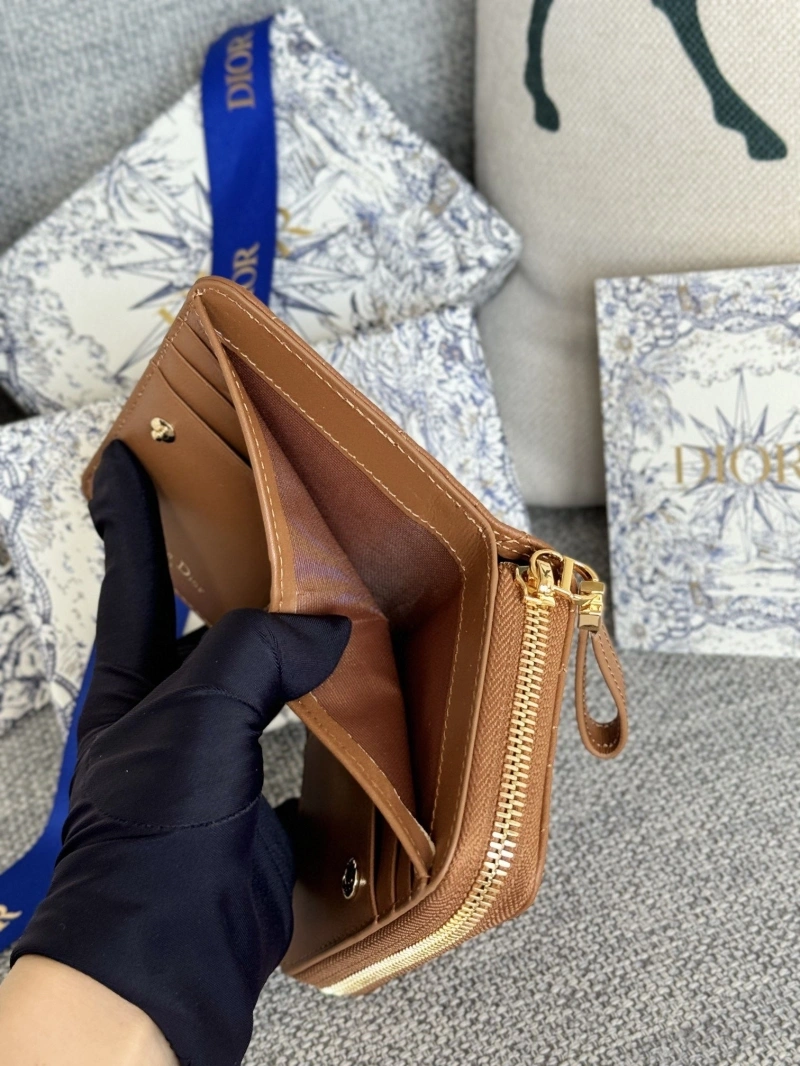 D10r wallets 4081-0672