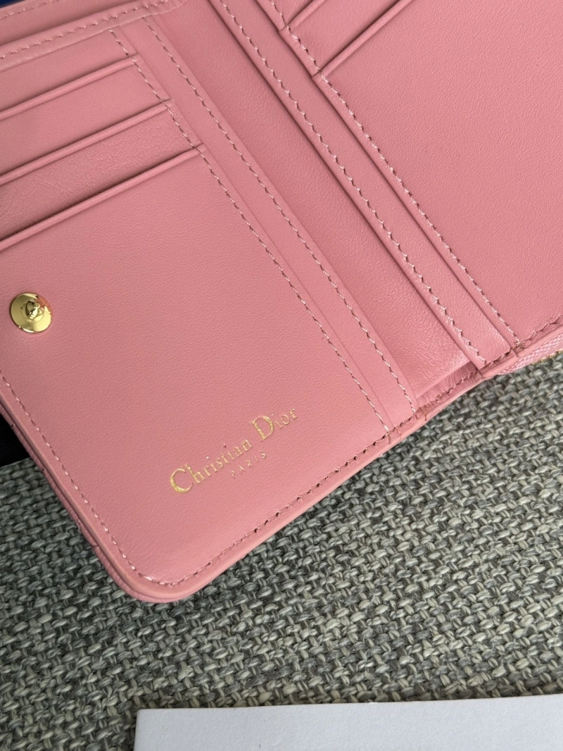 D10r wallets 4081-0674
