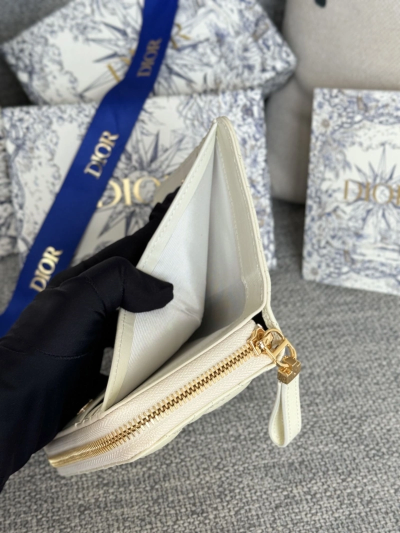 D10r wallets 4081-0676