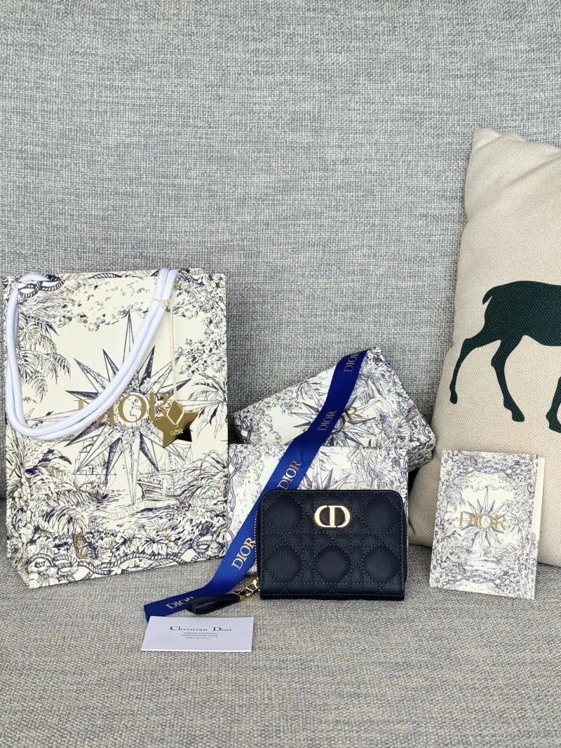 D10r wallets 4081-0677