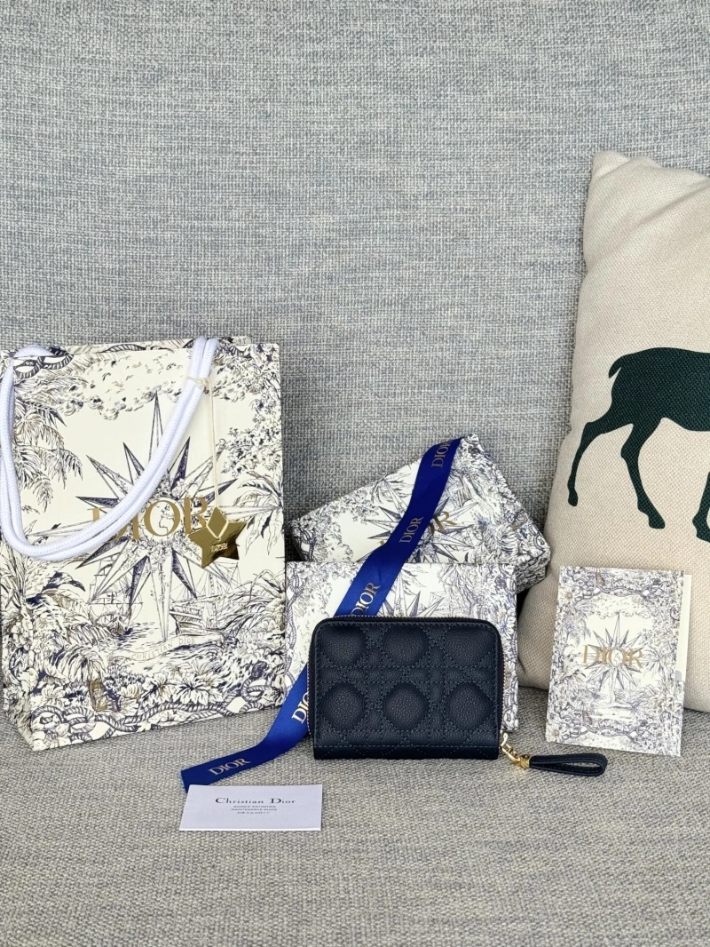 D10r wallets 4081-0677