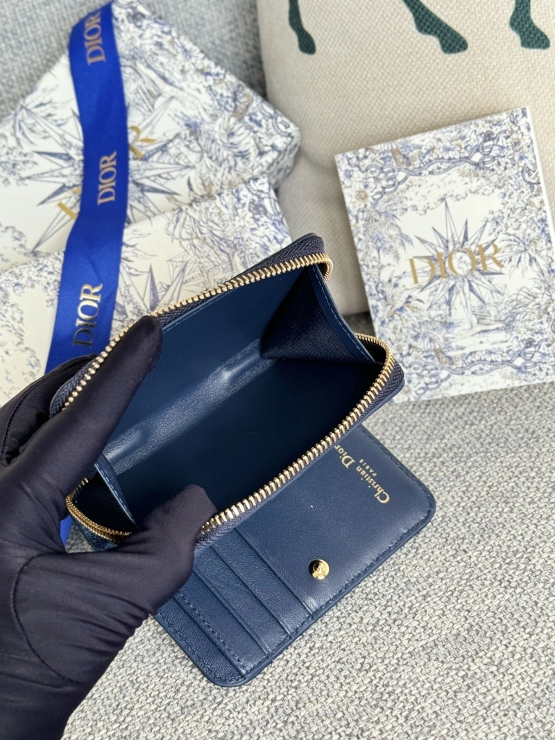 D10r wallets 4081-0677