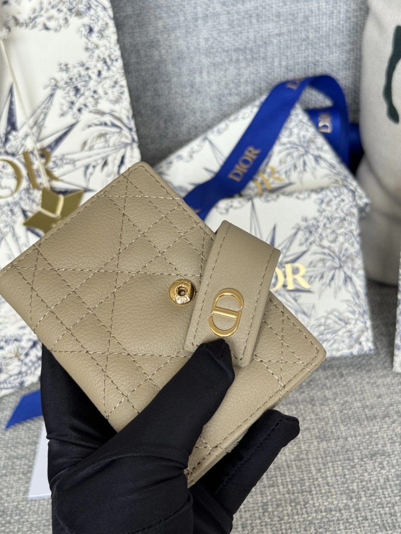 D10r wallets 4081-0681