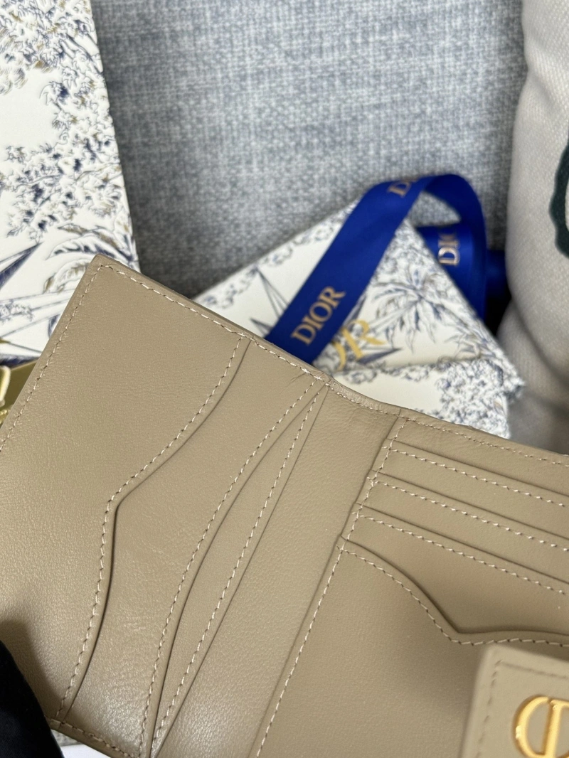 D10r wallets 4081-0681