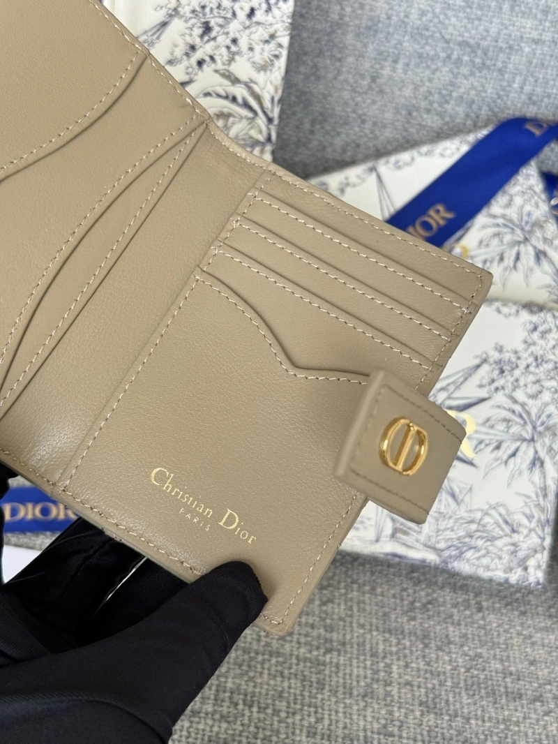 D10r wallets 4081-0681