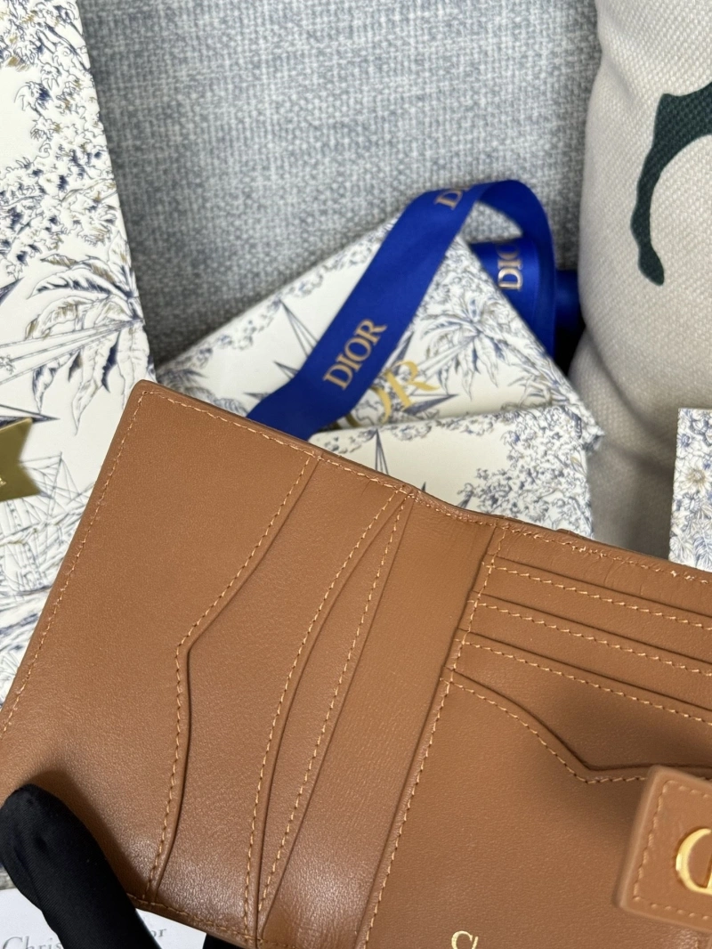 D10r wallets 4081-0682