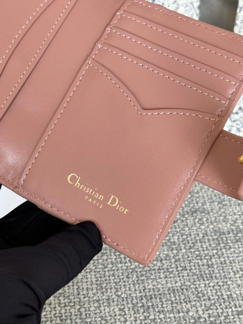 D10r wallets 4081-0686