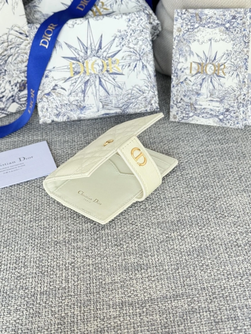 D10r wallets 4081-0687